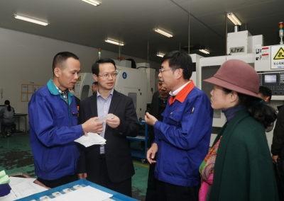 2018年11月28日，浙江省總工會(huì)副主席徐前一行天通考察構(gòu)建勞動(dòng)關(guān)系和諧企業(yè)復(fù)評(píng)工作